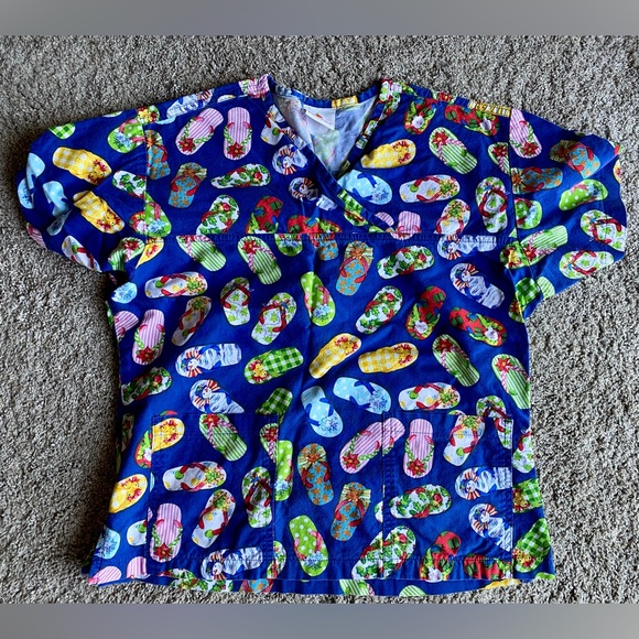 Tis the season!! Christmas scrubs!!🎅🧑🎄🤶 - Picture 2 of 11